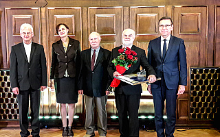 Profesor Roman Jurkowski odebrał nagrodę prezydenta Olsztyna w dziedzinie historii
